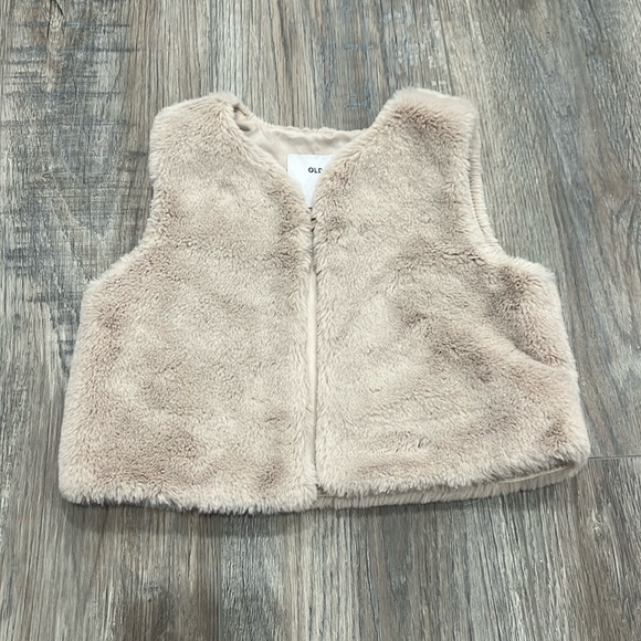 🌈4/25 baby Fuzzy Vest - Picture 1 of 3